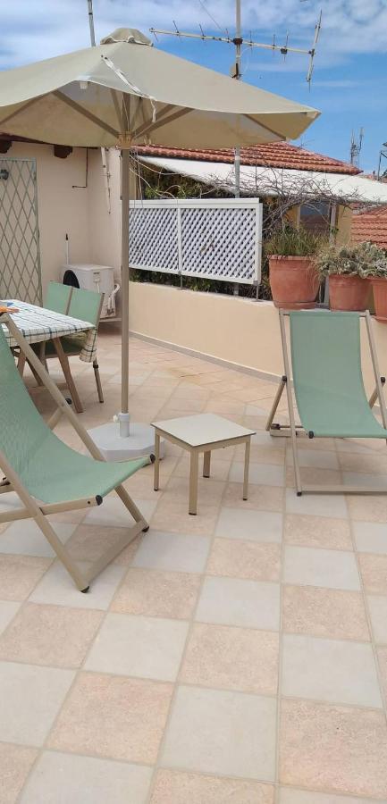 Elois Suites Rethymno  Екстер'єр фото